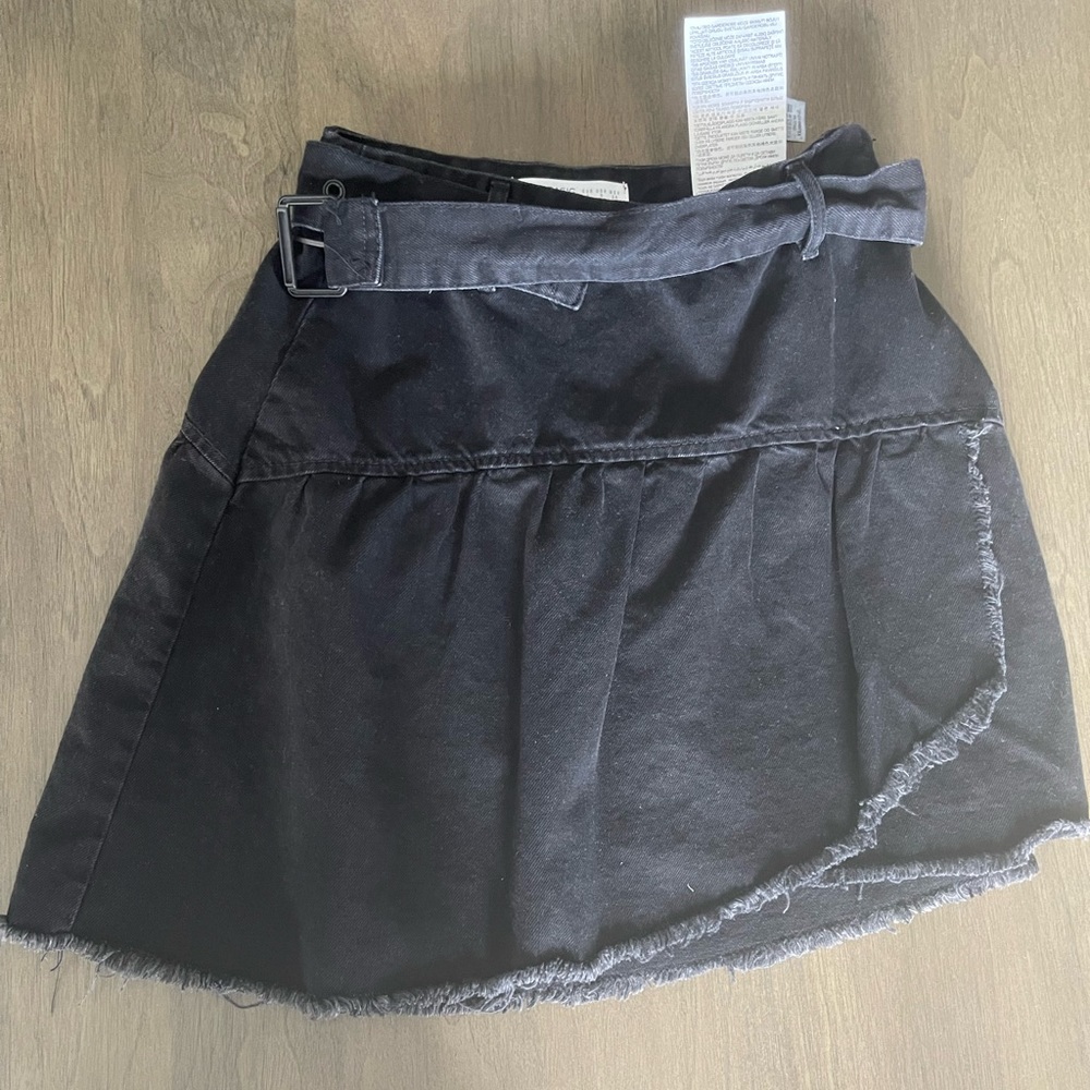Zara basic’s Black Denim Skirt Sz S
